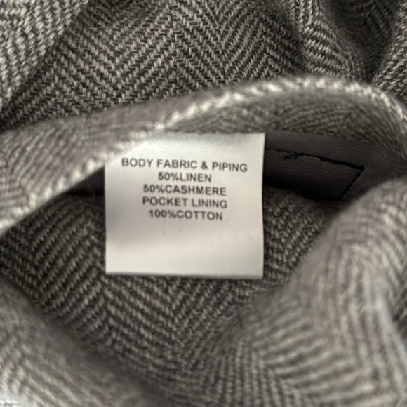Peter Millar Artisan Crafted Cashmere Linen Chore Coat in Gale Grey Herringbone - Picture 9 of 13